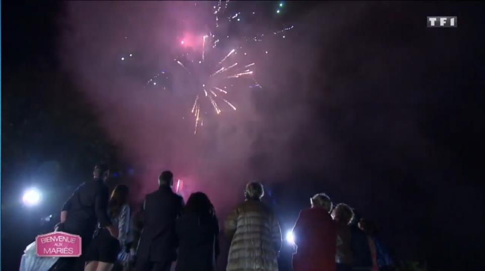 Ces mariés auront la surprise de profiter d'un magnifique feu d'artifice de la marque Ardi pour célébrer leur mariage